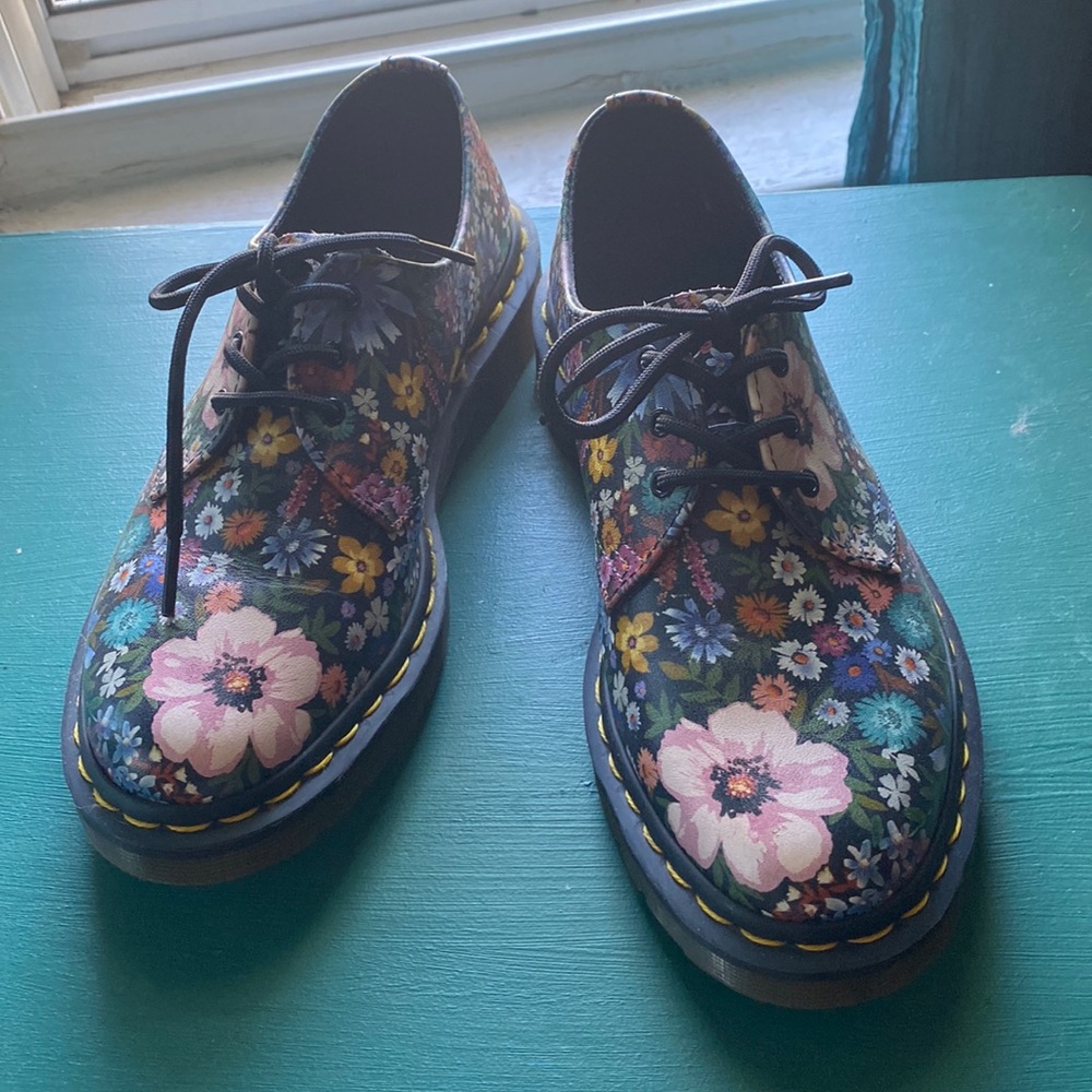DOC MARTENS floral print oxford flats